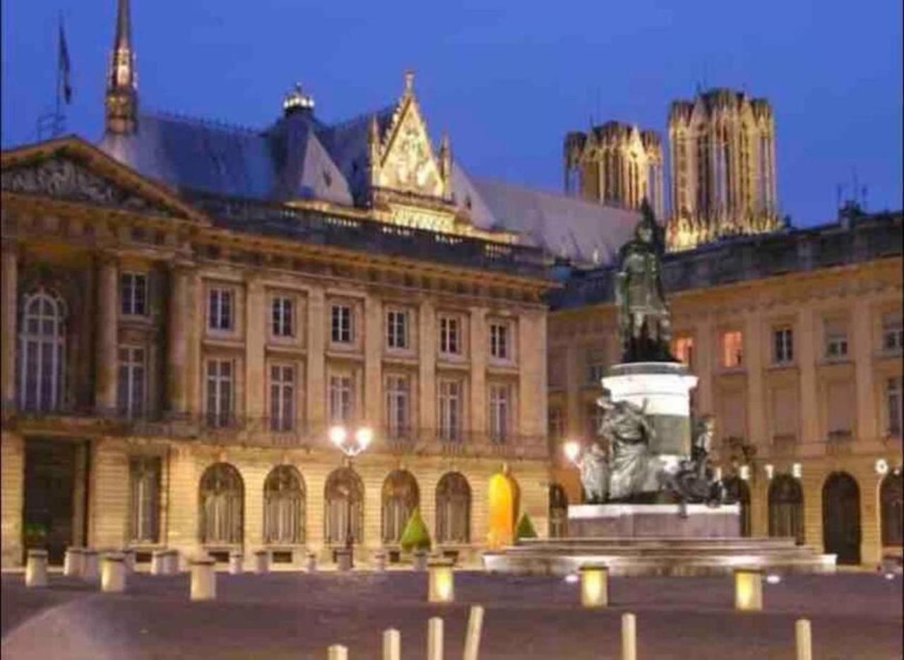 Reims Centre-Ville - 2 Chambres - 6 Personnes Au 1 Er Etage Eksteriør bilde